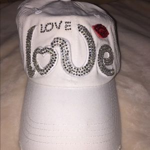💋New! Crystallized distressed love hat 💋